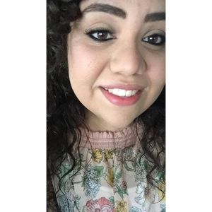 Meet your Posher, Rocio